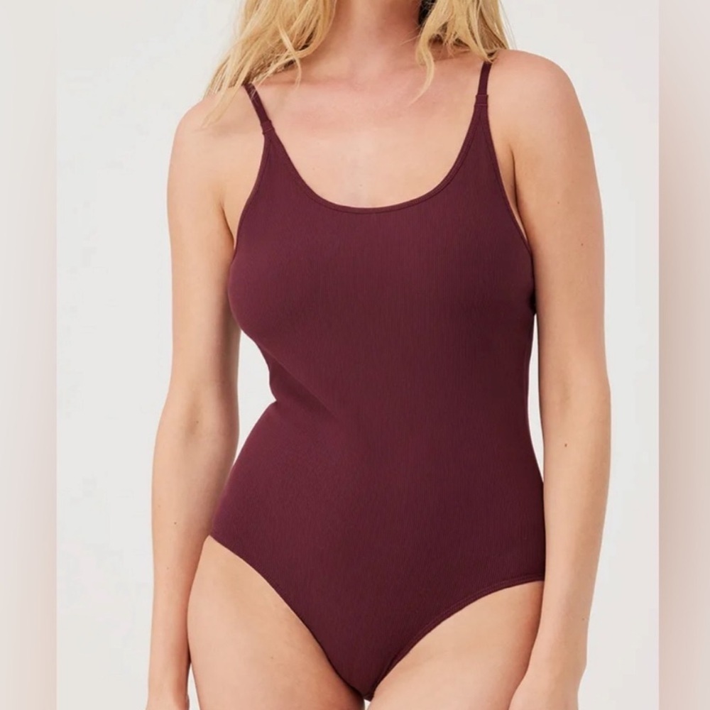 Outdoor Voices Burgundy Shiraz Rib Leotard